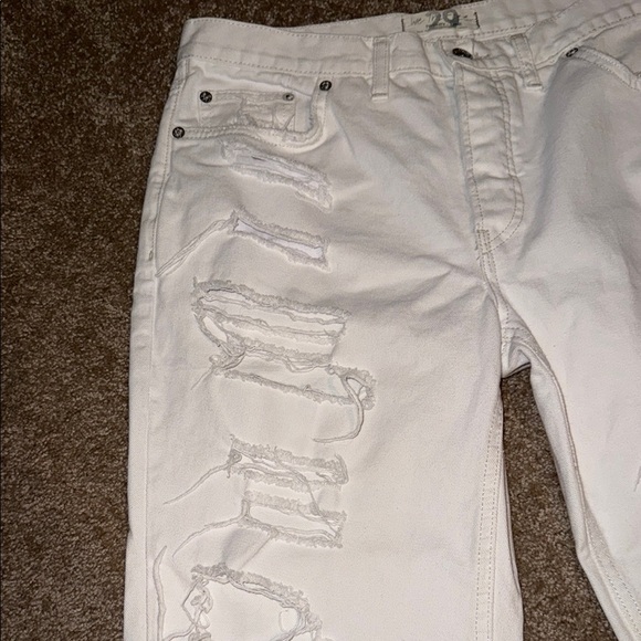 We The Free Heavily Distressed White Jeans - size 29. B4 - Picture 2 of 7